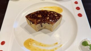 治一郎 大平台本店で味わう幸せスイーツ|限定の焦がしバウム&焼きたて林檎パイが最高すぎる理由